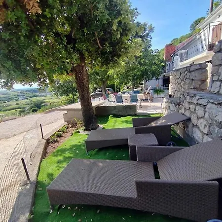 Dom wakacyjny House With A Parking Space Mundanije, Rab - 23396